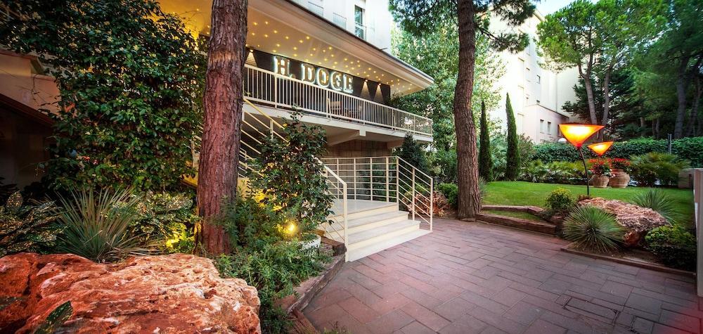 Hotel Doge Milano Marittima Eksteriør billede