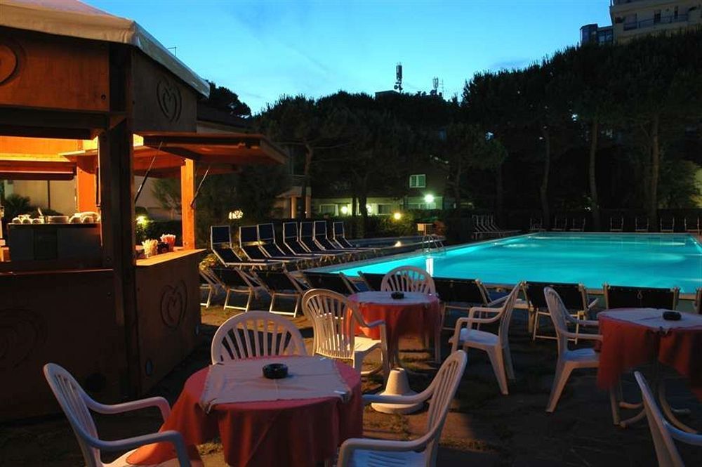Hotel Doge Milano Marittima Eksteriør billede