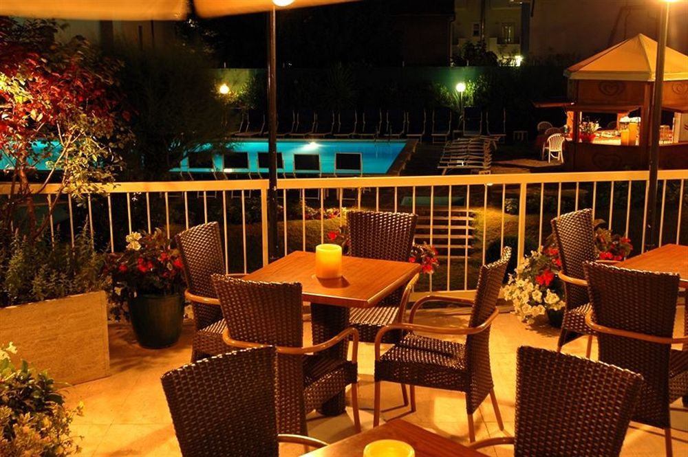 Hotel Doge Milano Marittima Eksteriør billede